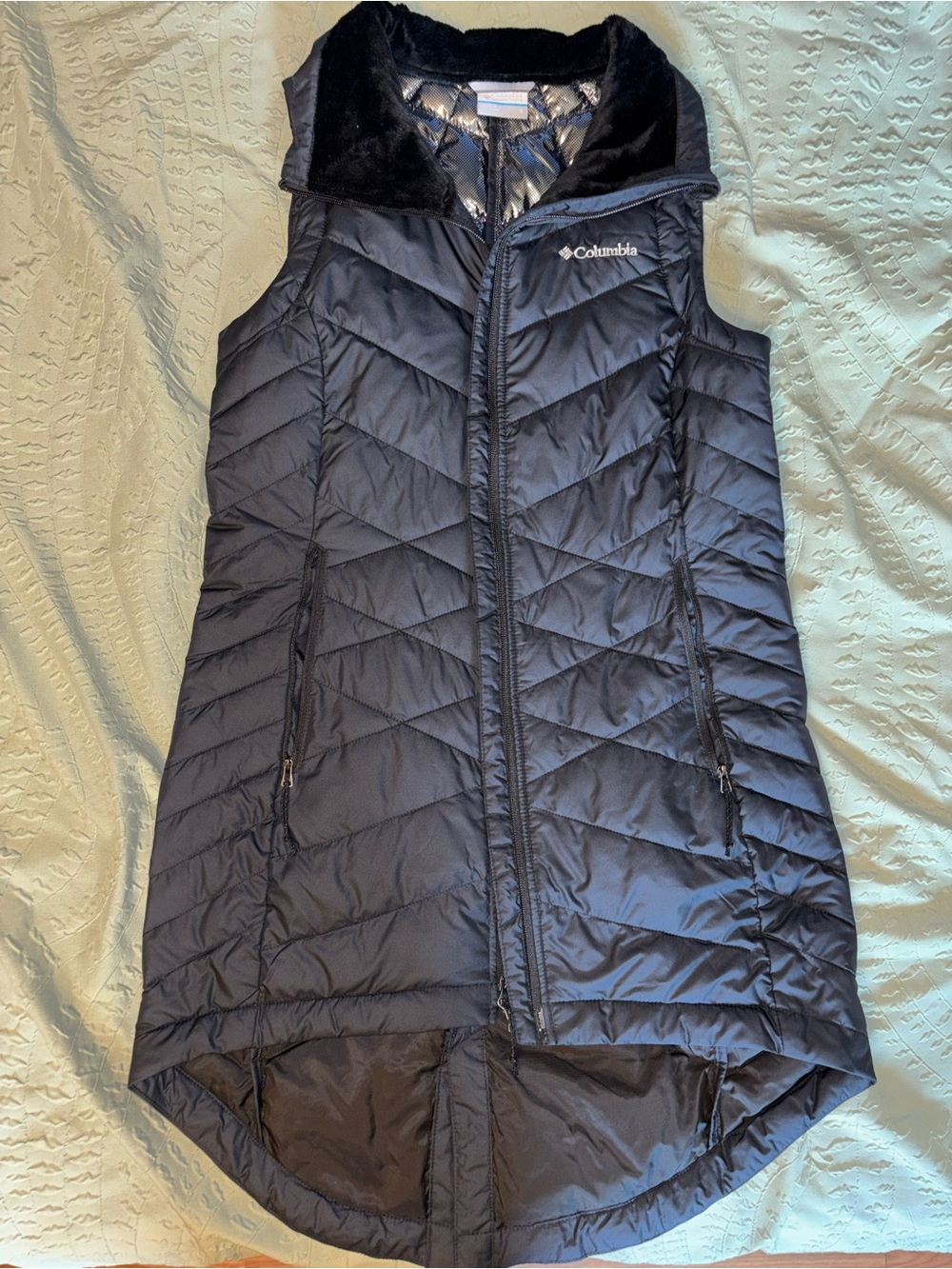 Columbia Women’s Black Long Puffer Vest